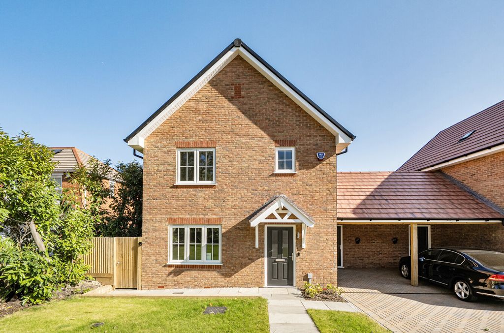 Property photo 1 of 11 1451164-27-69Ef8F...