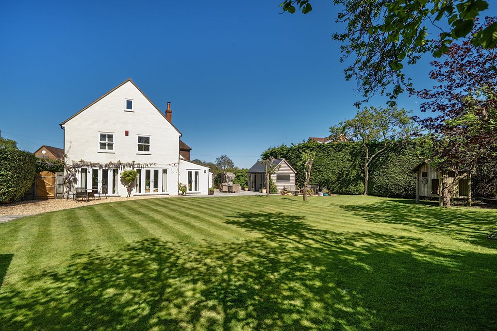 Property photo 2 of 15
