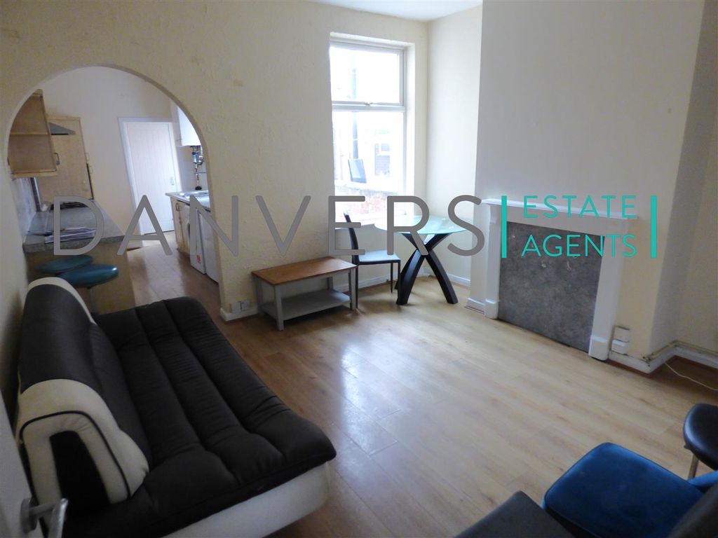 Property photo 1 of 7 P1230606.Jpg