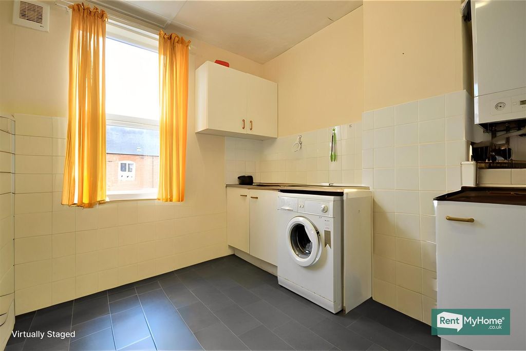 Property photo 1 of 4 Oi4Jk1H8T0Cj-m4F8D2Uyw - Furniture Removed - 0.Jpg