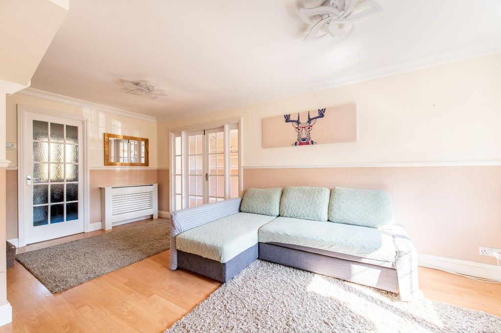 Property photo 2 of 15 Living Room