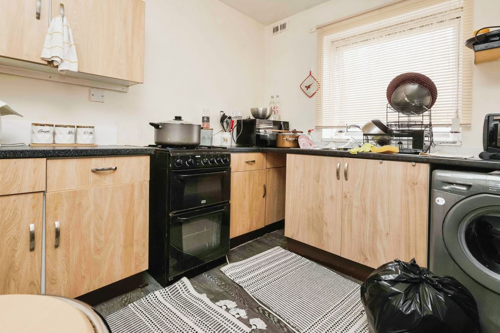 Property photo 3 of 8 Photography