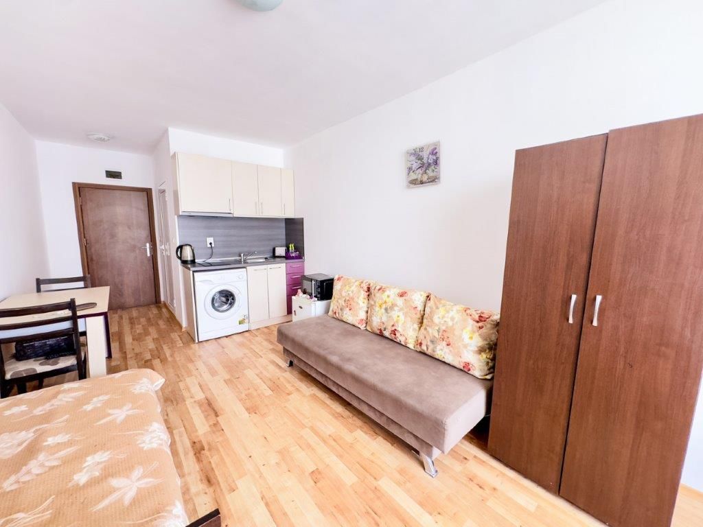 Property photo 2 of 12