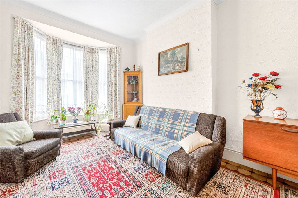 Property photo 2 of 25 Picture No. 04