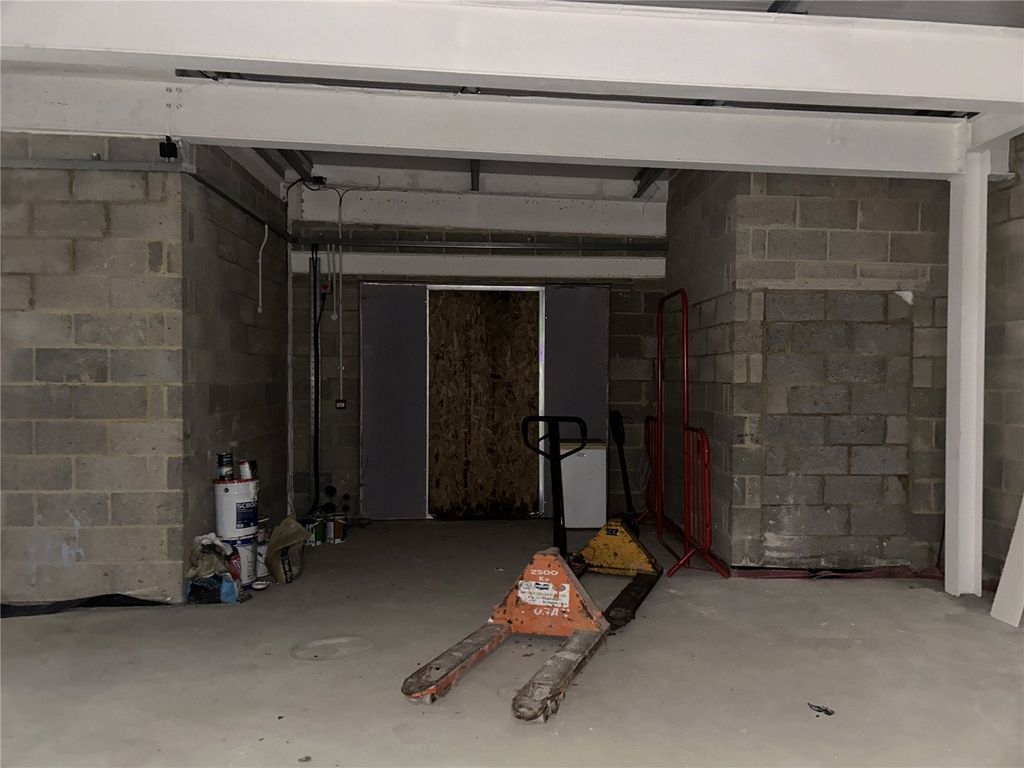 Property photo 3 of 5 Picture No. 03