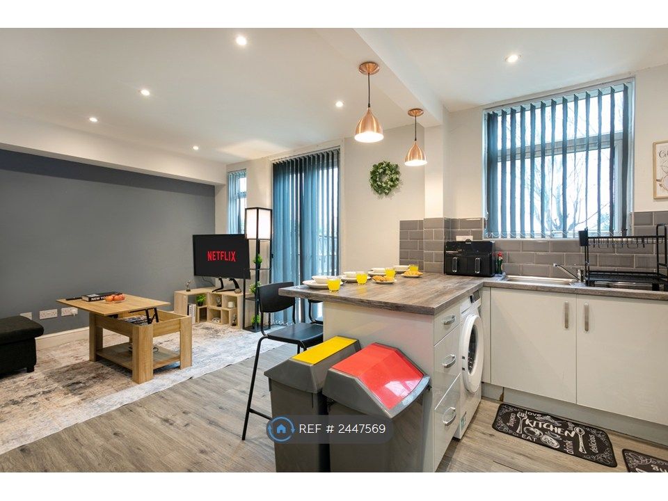 Property photo 2 of 24 Open Plan Kitchen