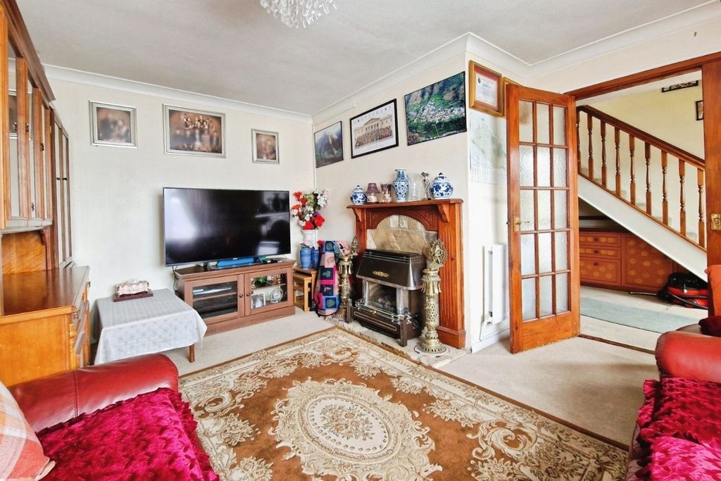 Property photo 3 of 17 Pbox-Img.Jpg