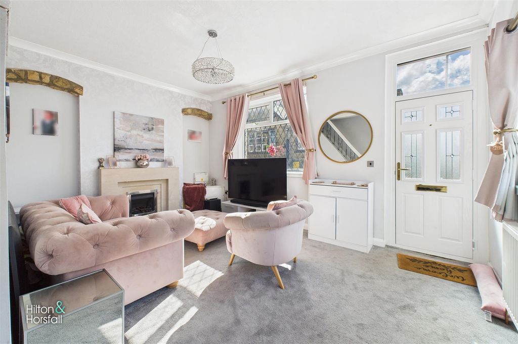 Property photo 2 of 12 Fothergill Street