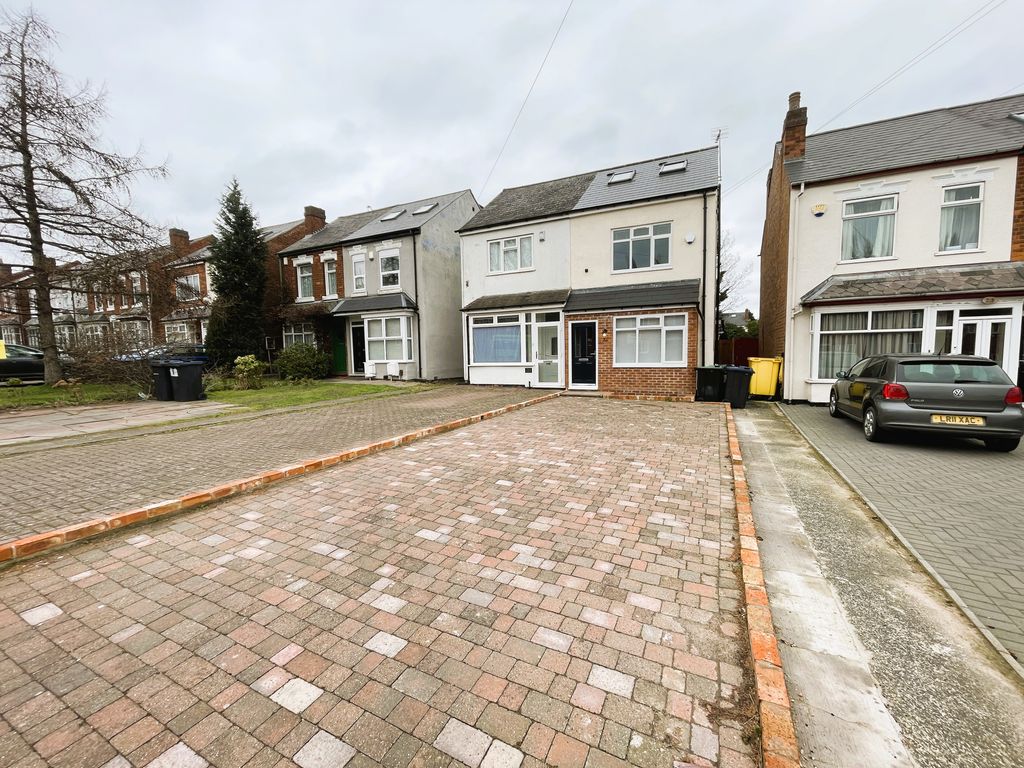 Property photo 1 of 36