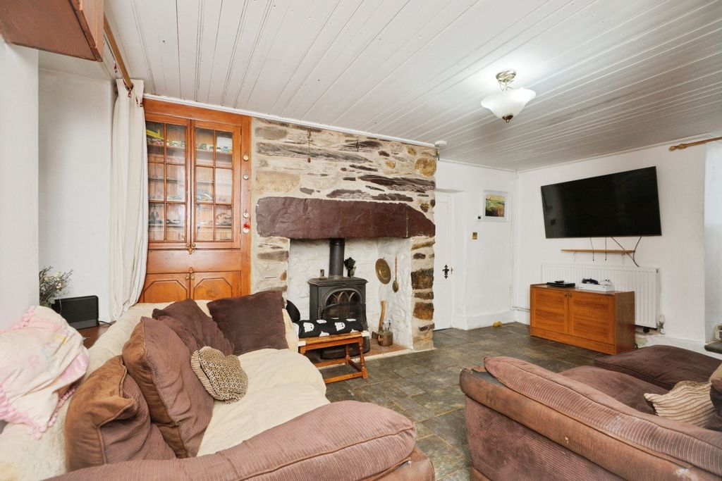 Property photo 2 of 17 Image 1