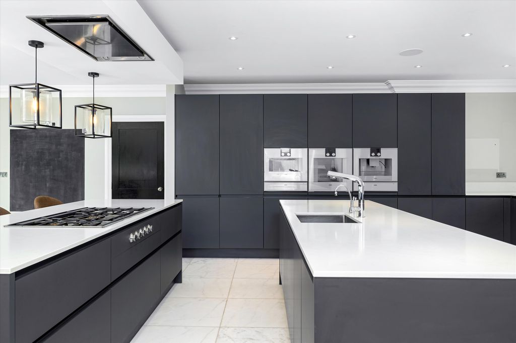 Additional image 6 of 6 bed detached house for saleLondon Road, Shrewsbury, Shropshire SY2