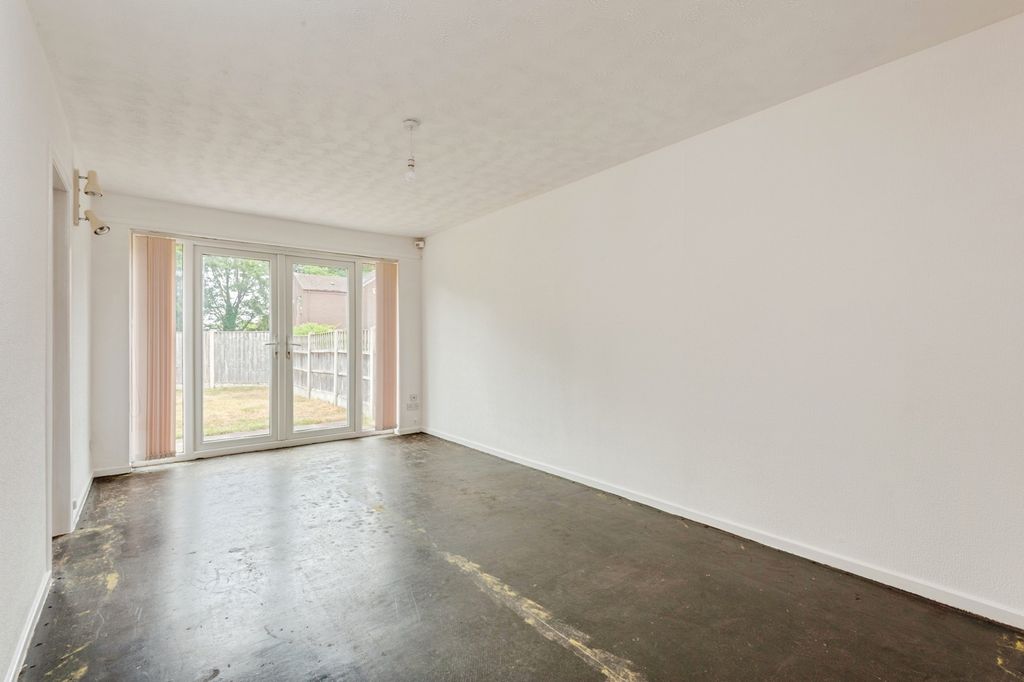 Property photo 2 of 16 Pbox-Img.Jpg