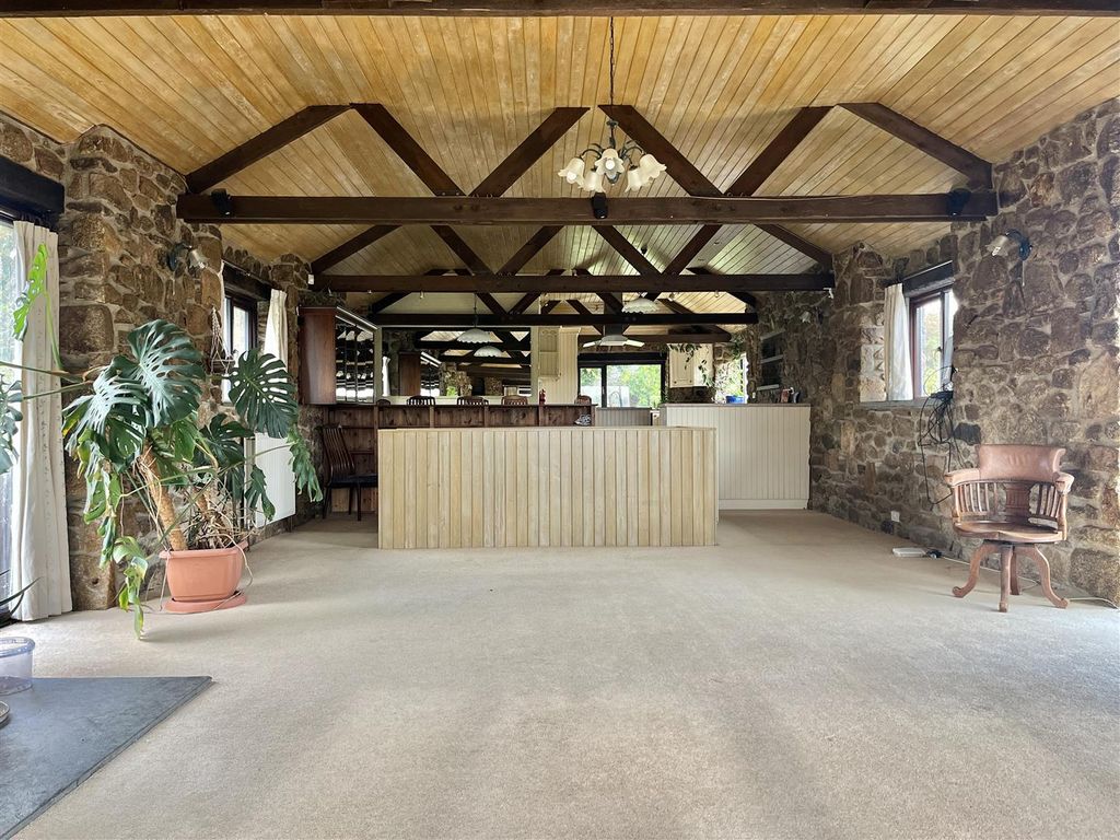 Property photo 3 of 25 20251029_124418297_Ios.Jpg