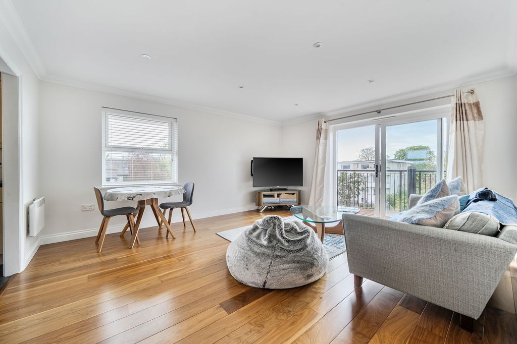 Property photo 2 of 13