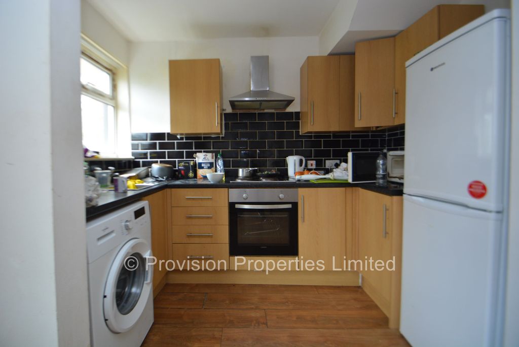 Property photo 2 of 8 Photo