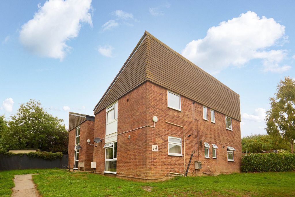 Property photo 1 of 18