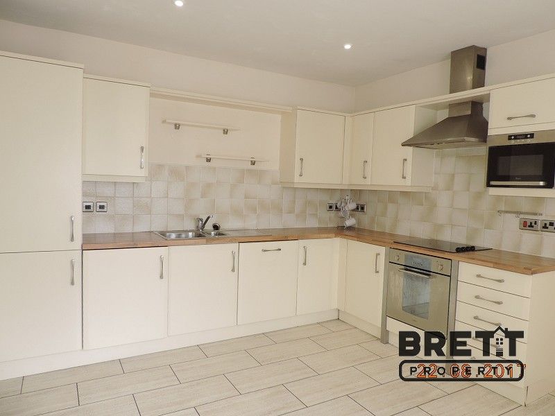 Additional image 14 of 6 bed flat for sale4 Victoria Road, Milford Haven, Pembrokeshire. SA73