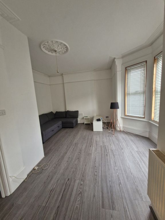 Property photo 2 of 5