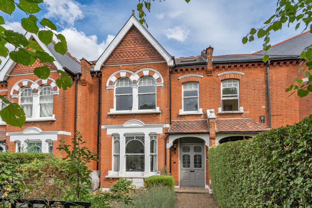 Property photo 1 of 18 1509837-8-1A0101c...