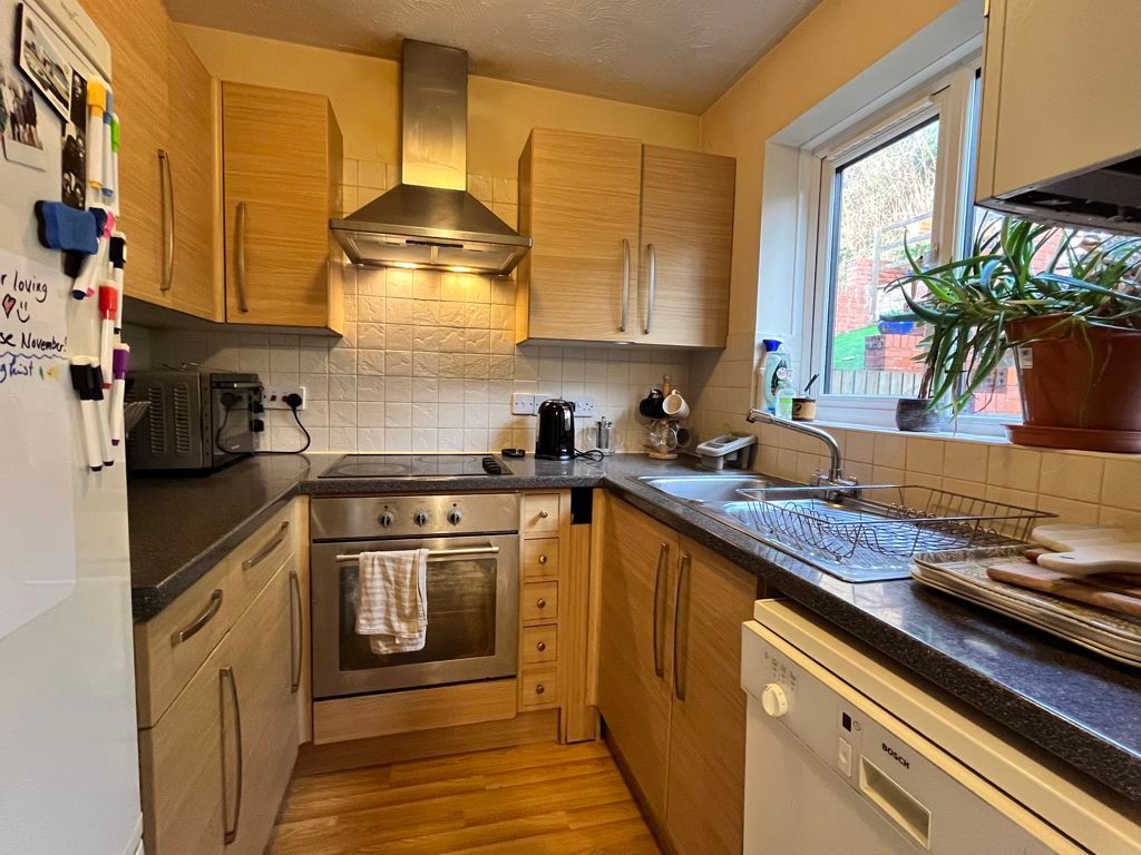 Property photo 3 of 14 Photo 6