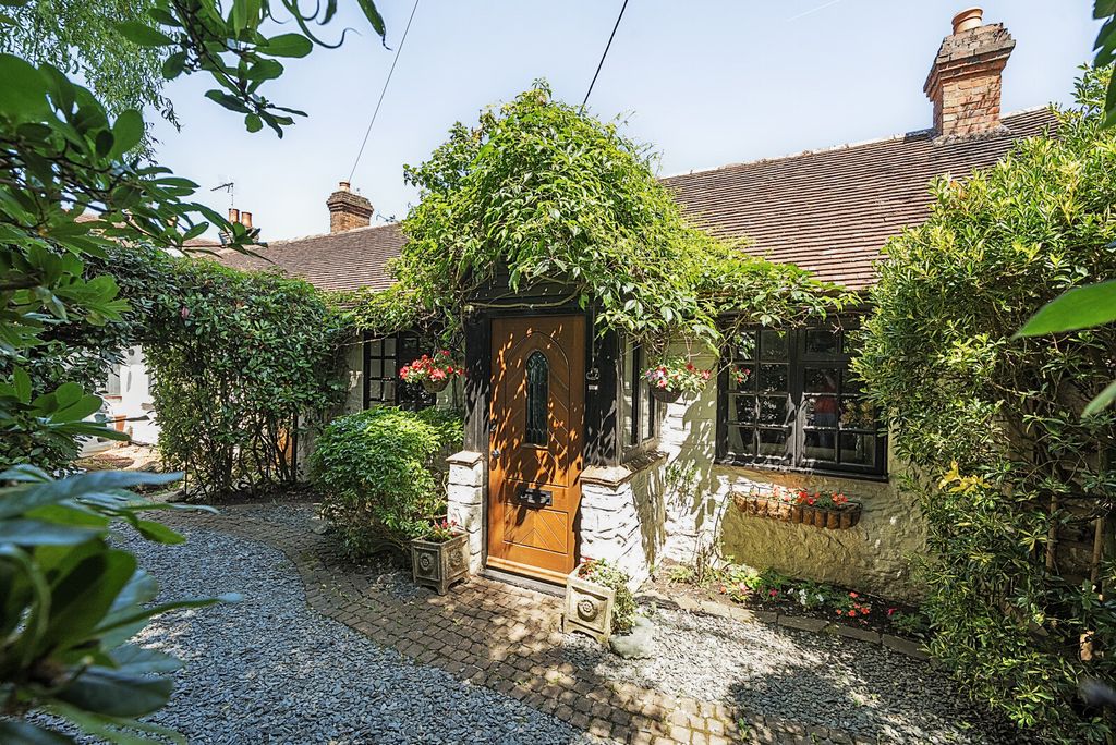 Property photo 1 of 23 1311540-1-6852A43...