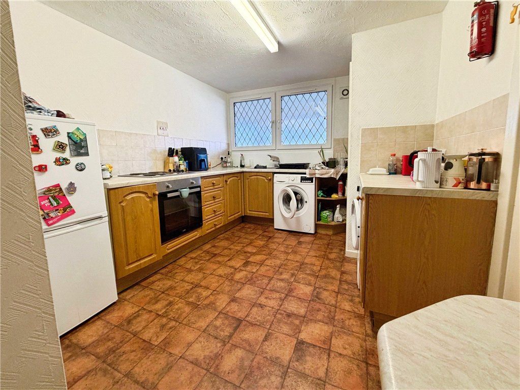 Property photo 3 of 9 Picture No. 12