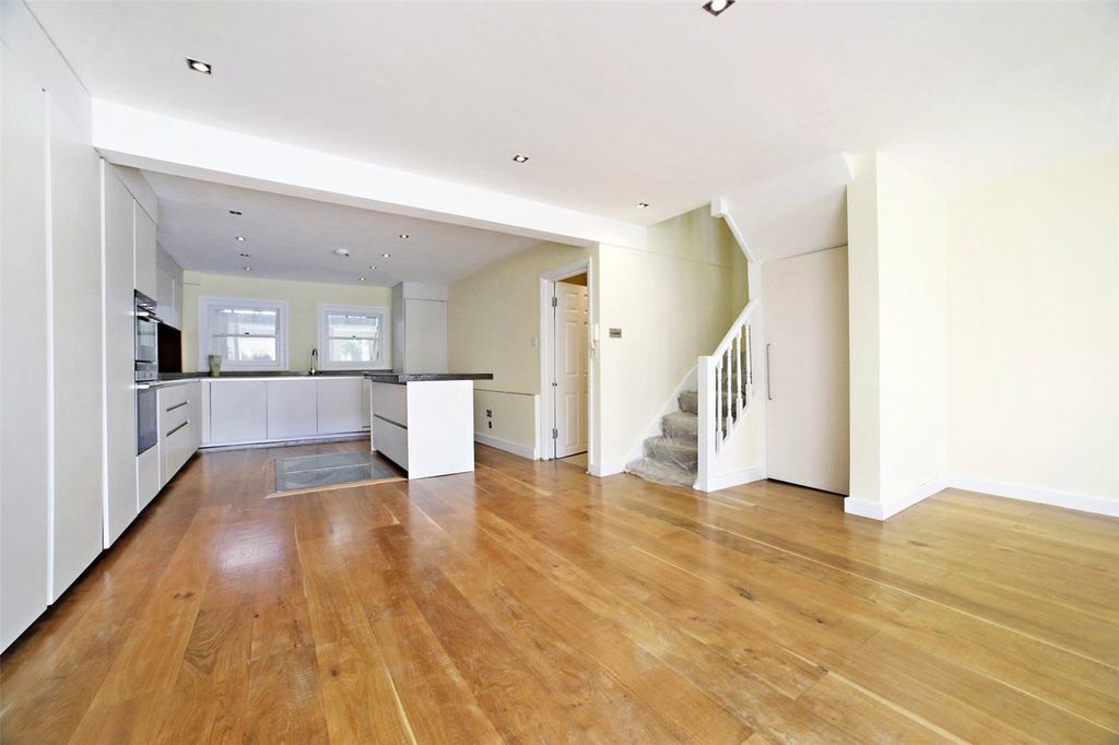 Property photo 1 of 27