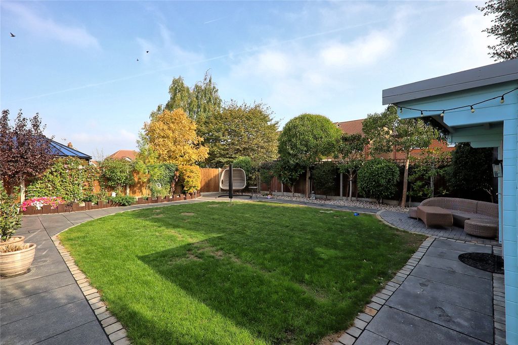 Property photo 3 of 27 Picture No. 06