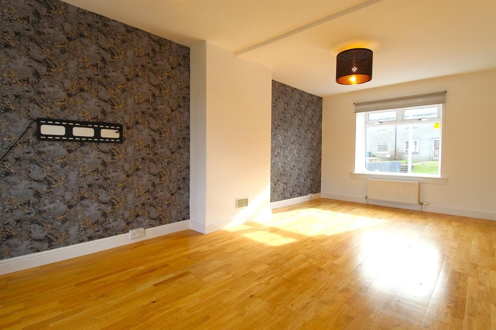 Property photo 2 of 9 Lounge
