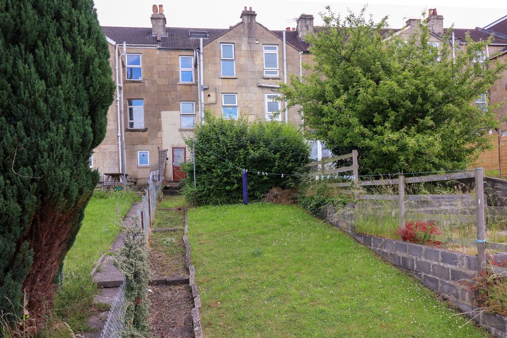 Property photo 3 of 19