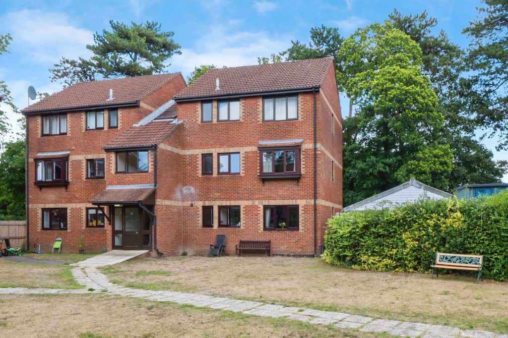 Property photo 1 of 11