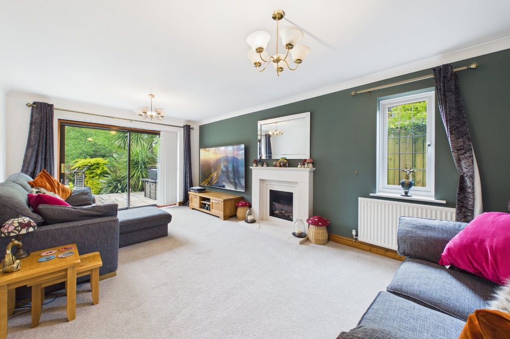 Property photo 2 of 16 Picture No. 09