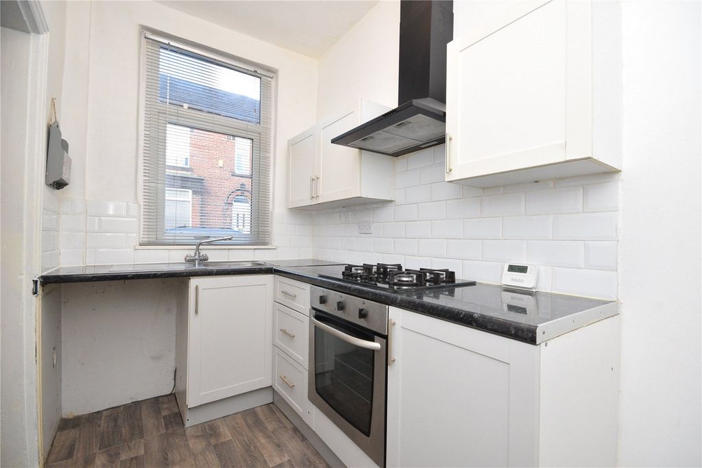 Property photo 3 of 8 Picture No. 07