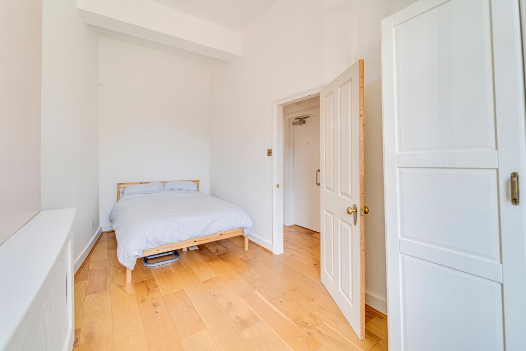 Property photo 3 of 11 Ndb02241_Enfused
