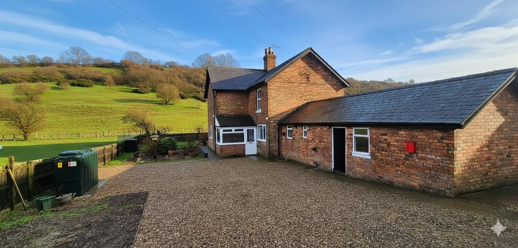 Property photo 1 of 4 Front Exterior