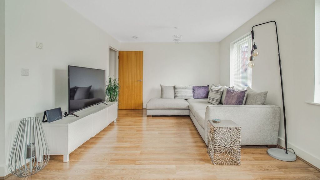 Property photo 2 of 15