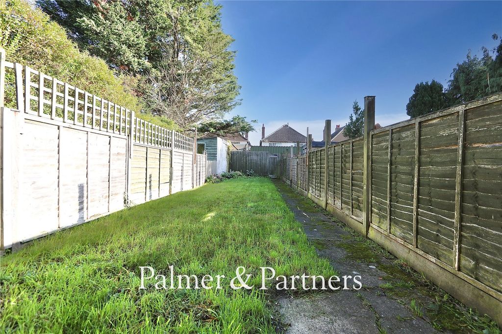 Property photo 3 of 20 Picture No. 05