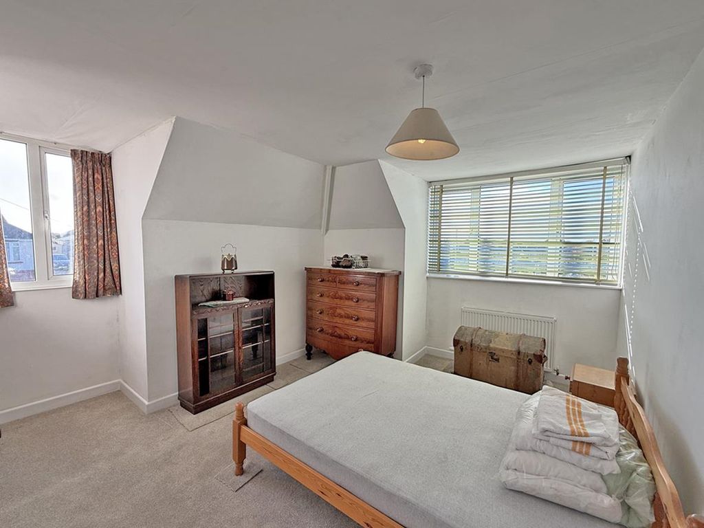 Property photo 3 of 19 Old Woodlands Road 6- Bedroom 1.Jpg