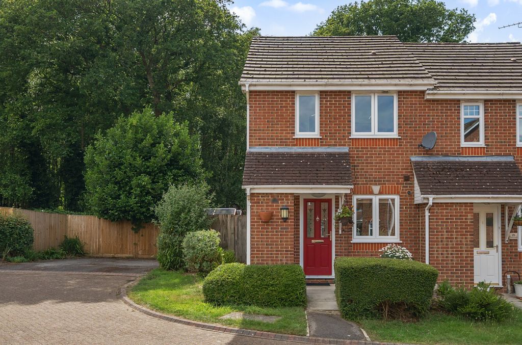 Property photo 1 of 10 1313724-3-685583A...
