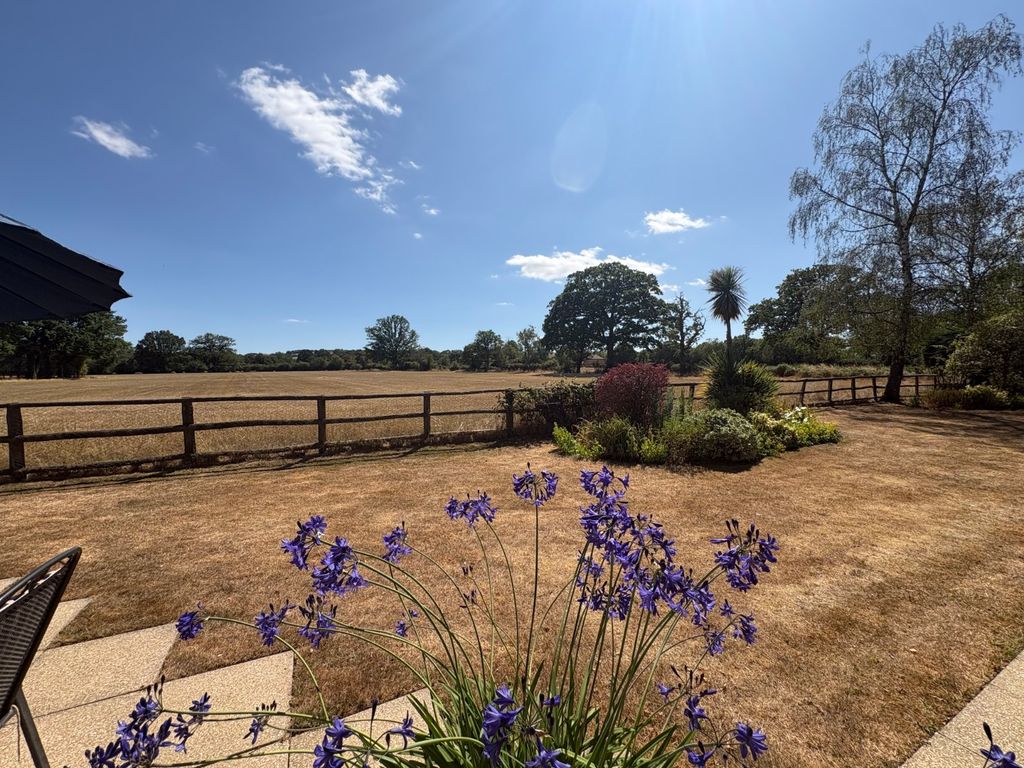 Property photo 2 of 36 Stunning View