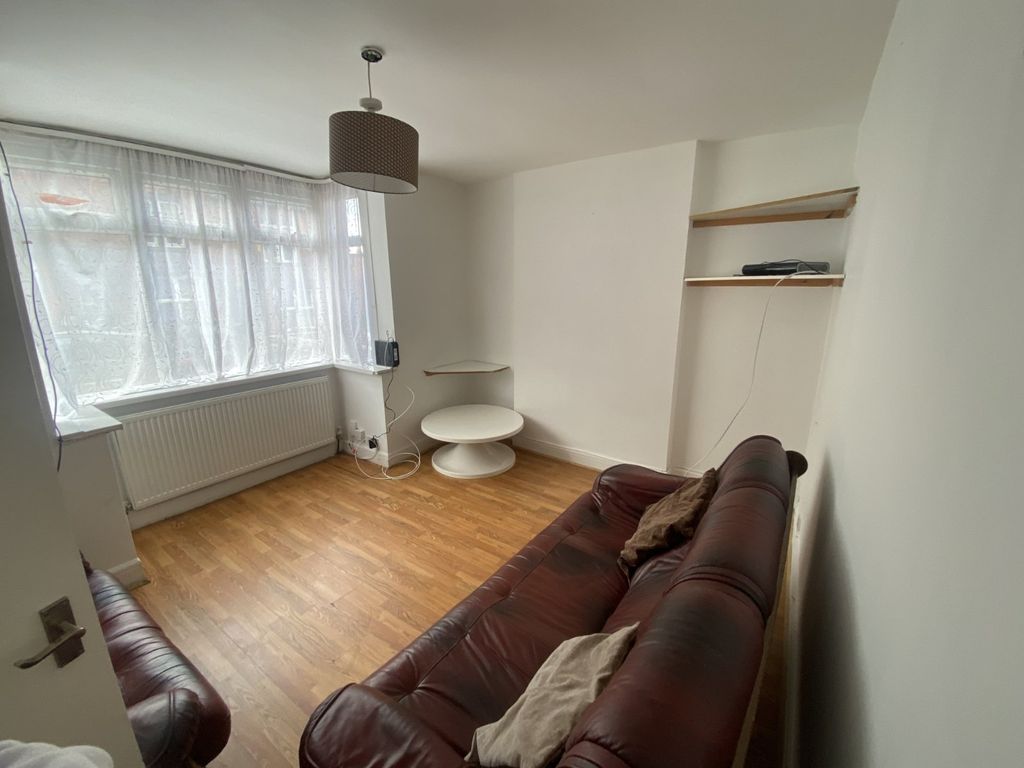Property photo 3 of 15 Picture No. 04