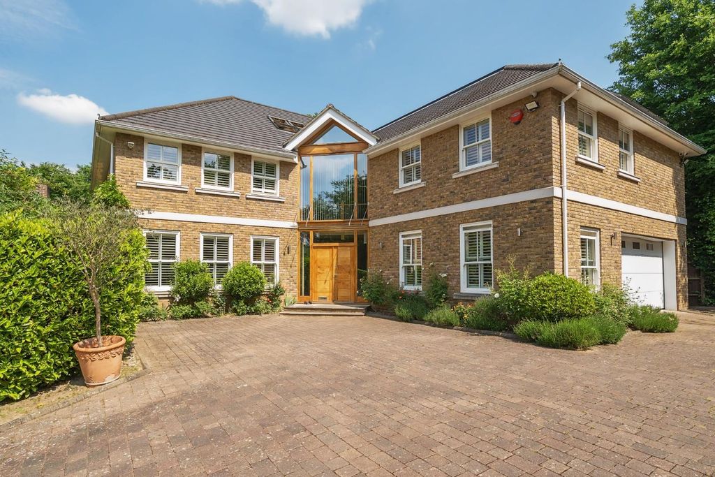 Property photo 1 of 25 Front 2.Jpg