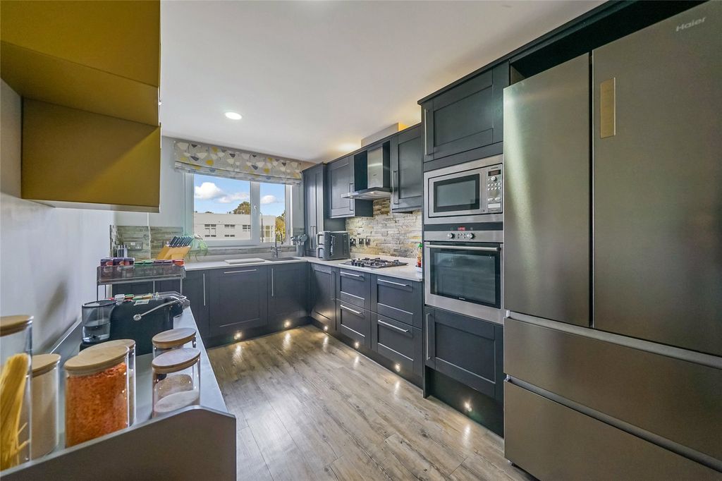 Property photo 3 of 29 Kitchen