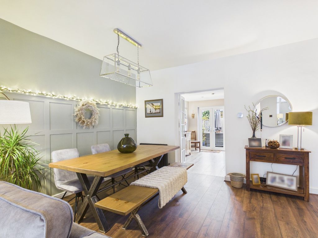 Property photo 3 of 24 4858378