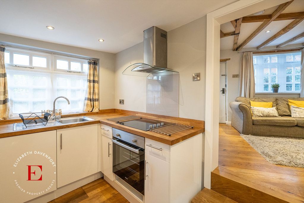 Property photo 2 of 13