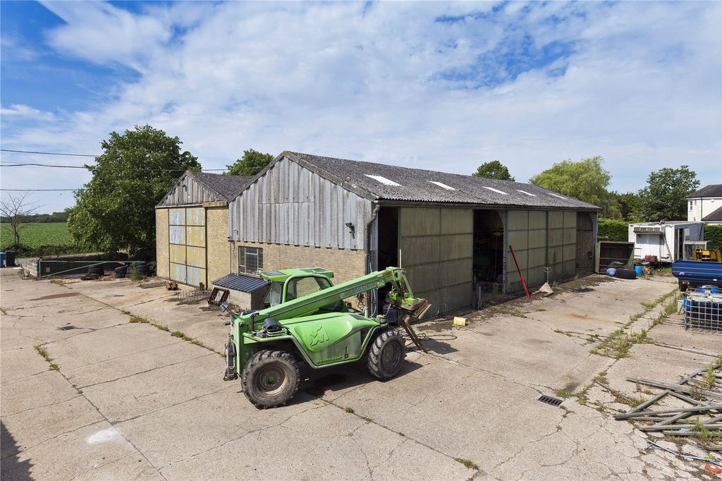 Property photo 2 of 8 Picture No. 01