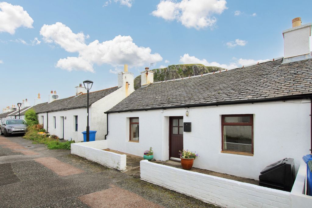 Property photo 1 of 6