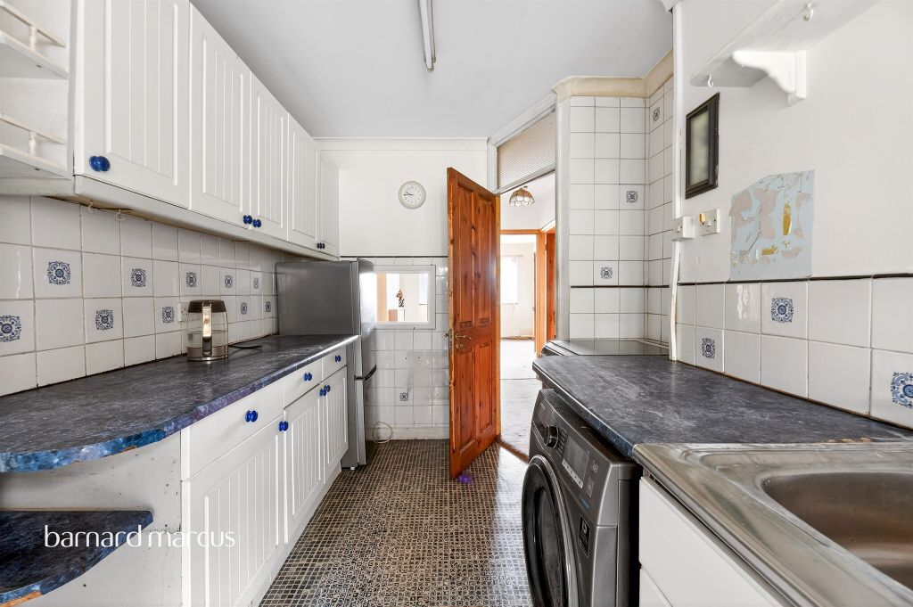 Property photo 3 of 20