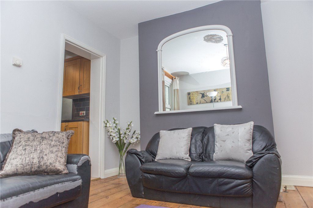 Property photo 2 of 10 Reception