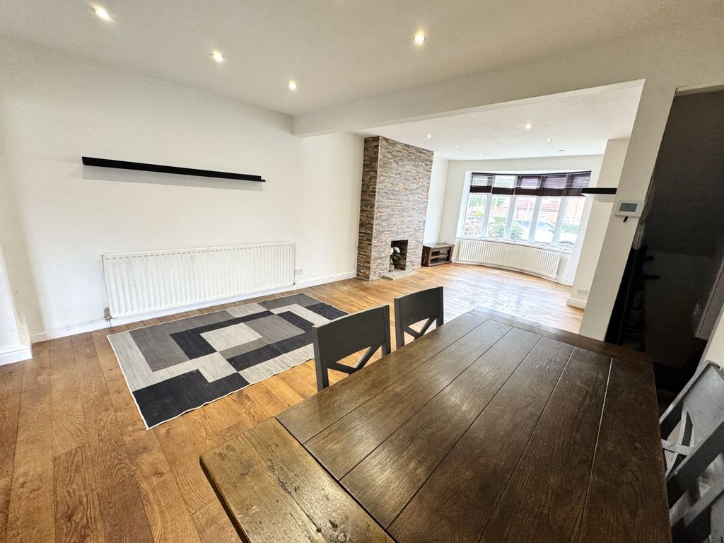 Property photo 2 of 17 Img_2068